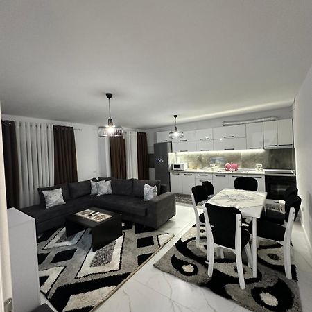 Elezi Apartment City Centre Tirana Exteriér fotografie